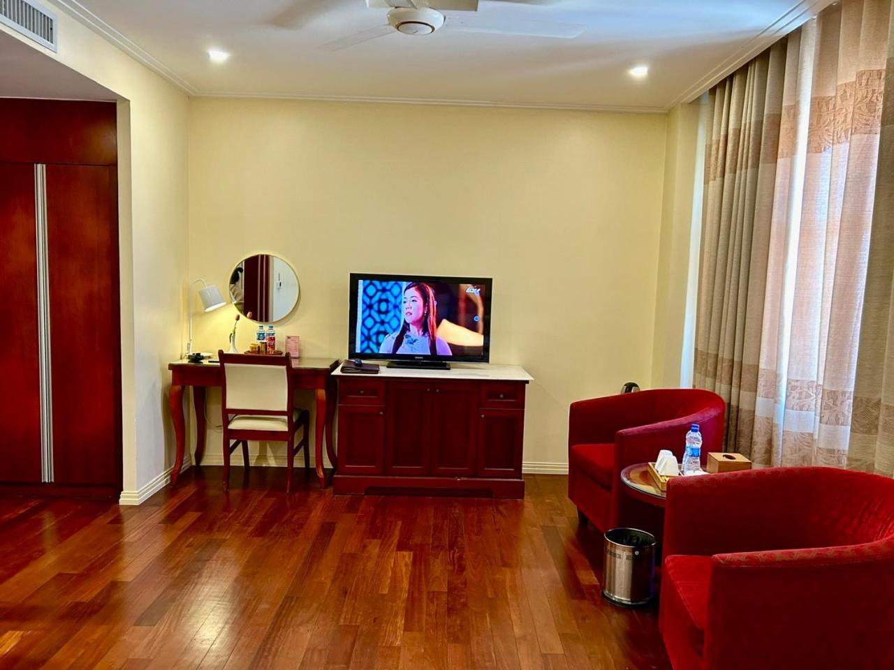 Khach San Sa Chi - Mong Cai Hotel ภายนอก รูปภาพ