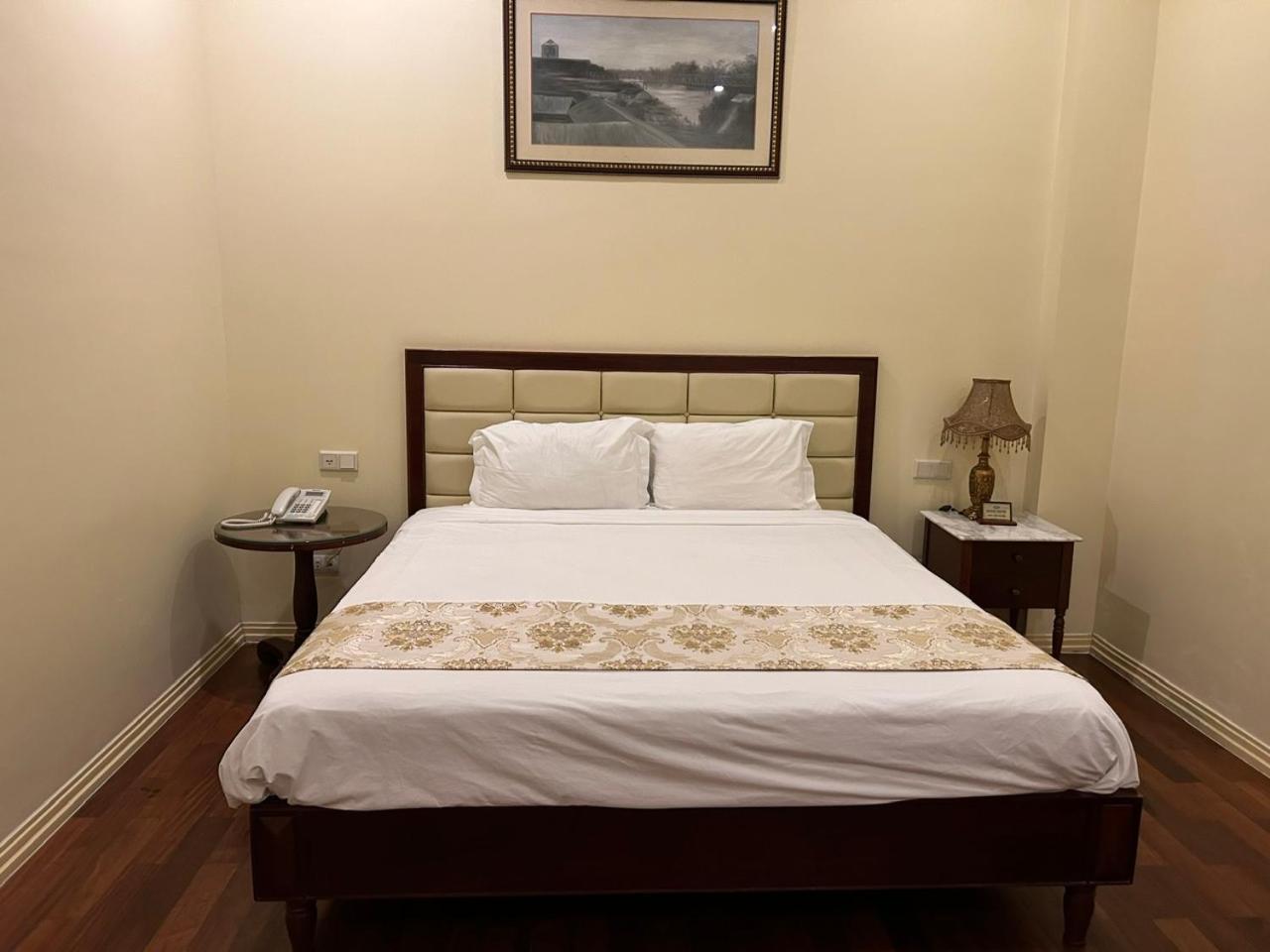 Khach San Sa Chi - Mong Cai Hotel ภายนอก รูปภาพ